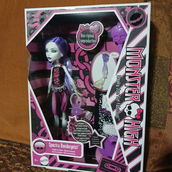 2024 MONSTER HIGH CREEPRODUCTION DOLLS - Picture 3 of 4